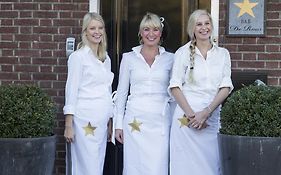 Cozy Boutique B&B De Roos&Garden Lounge